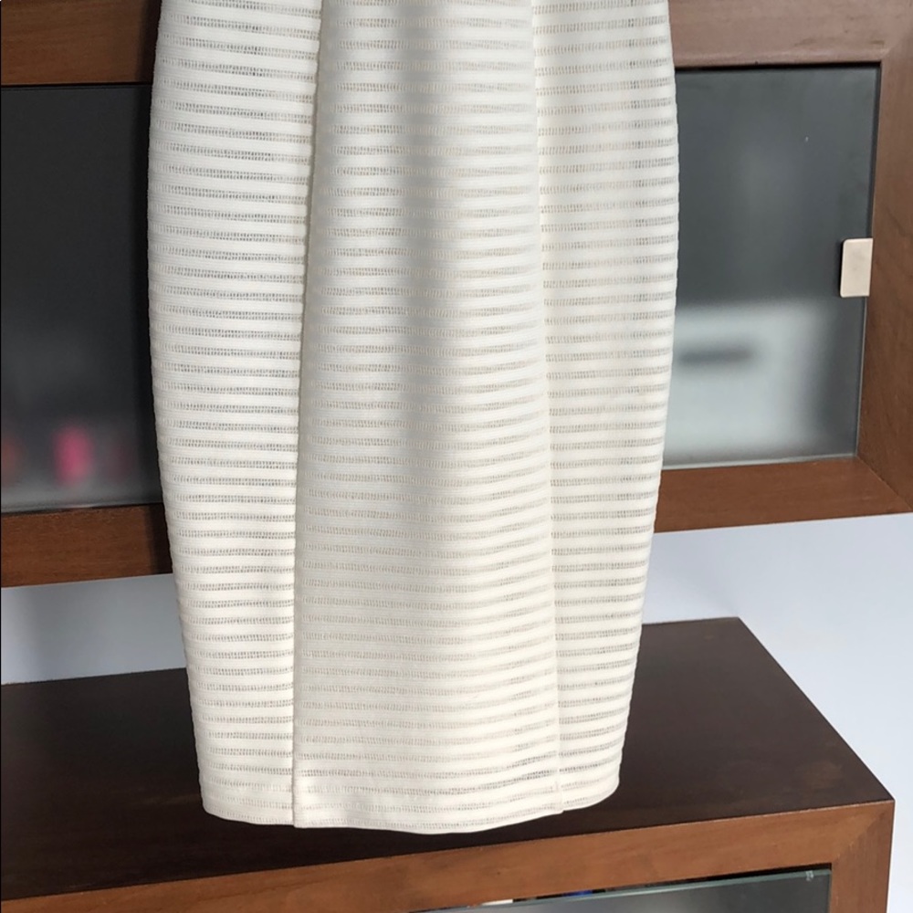 Dress - Picture 3 of 6